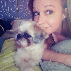 Meet your Posher, April